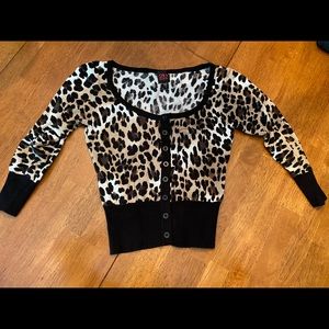Leopard Cropped 3/4 Sleeve Cardigan